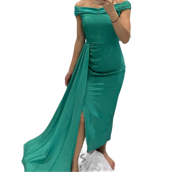 NWOT ✨Off Shoulder Split Hem Dress - Picture 6 of 7